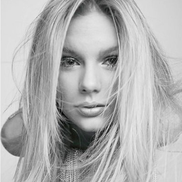 Meet your Posher, Swift records - Picture 1 of 1